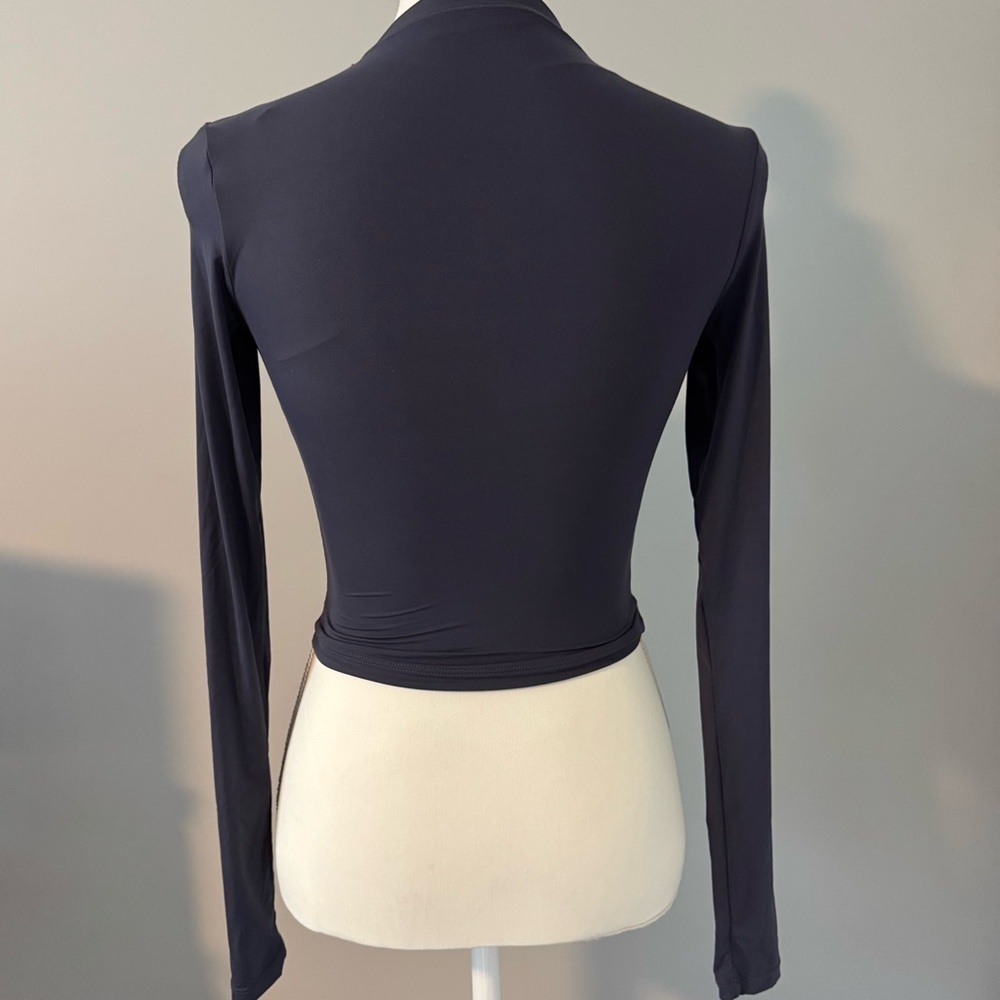 Dark Gray Cropped Top | Very Good Condition - Picture 2 of 3